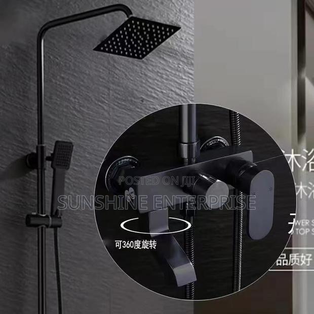 All Black 3in1 Hot and Cold Bathroom Shower · Photo 2