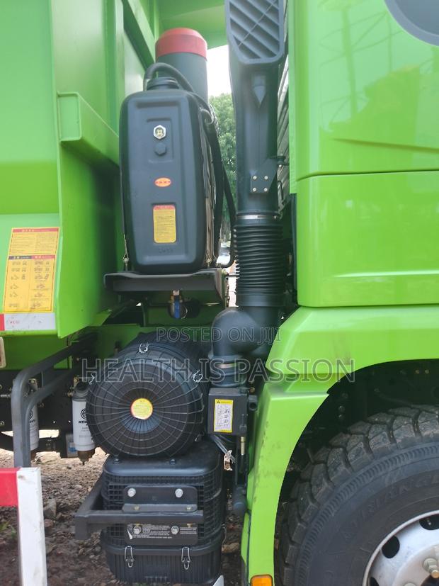 Brand New Shacman Tipper Trucks for Sale photo 8