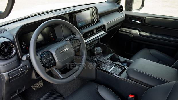 New Toyota Land Cruiser Prado 2024 Black photo 4