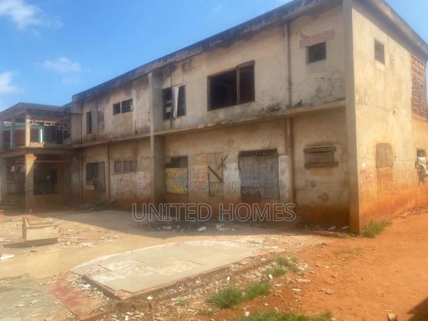 10bdrm House in North Kaneshie for sale · Photo 3