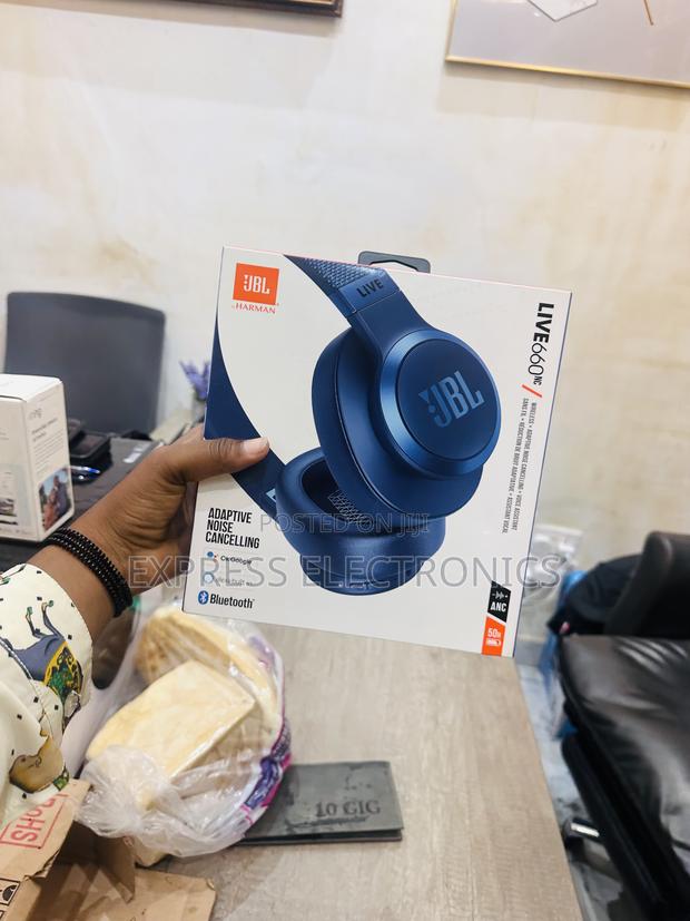 Great Deal on Live 660 Headphones · Photo 2