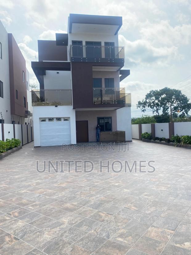 7bdrm House in East Legon for rent · Photo 1