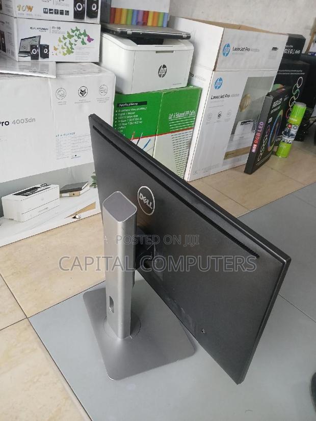 Dell U2415 Monitor photo 3