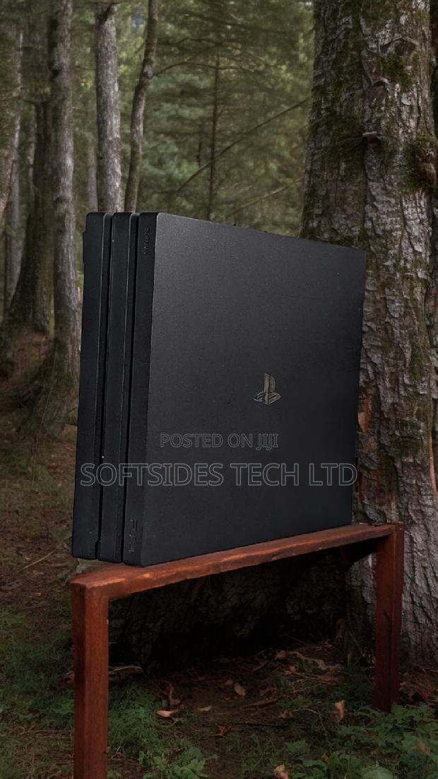 Playstation 4 Pro Video Game Console With 14 Games Installed · Photo 3