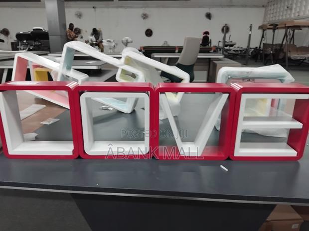 Wooden Shelves With Love Design · Photo 3