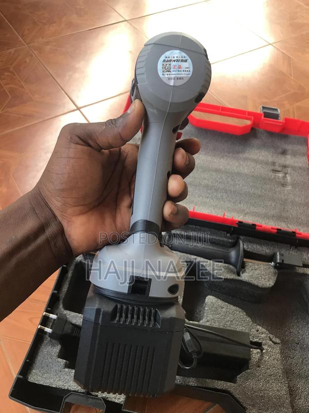 Chargeable Drilling Machine photo 2