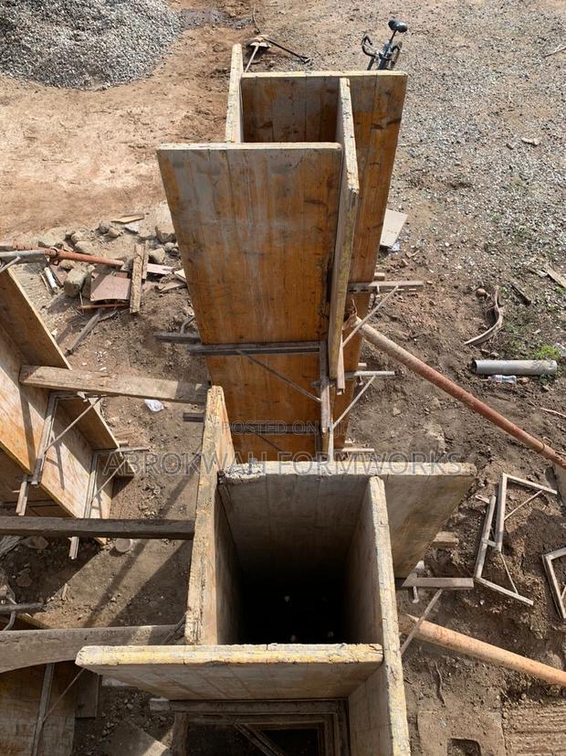 Columm/Pillars/Adjustable Mold/Accra/Rent/Construction photo 3