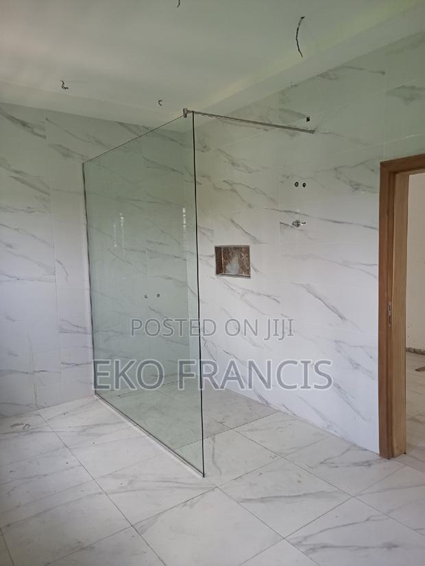 Shower Partition Glass Service · Photo 4