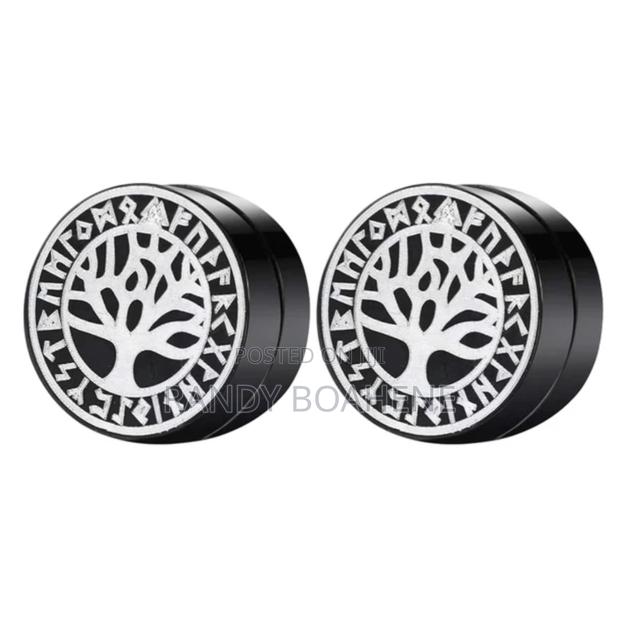 Magnetic Stud Earring for Men · Photo 4