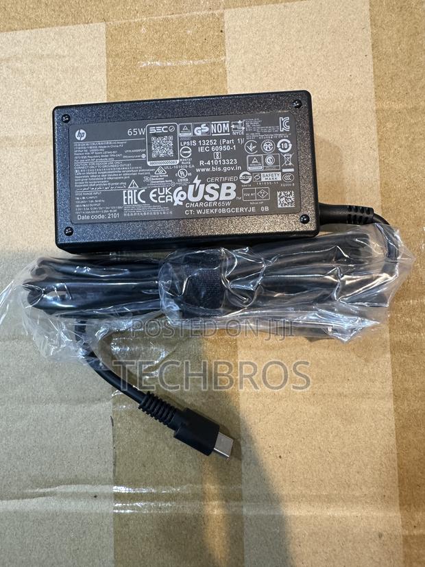 Original HP Type C Charger 65W · Photo 3
