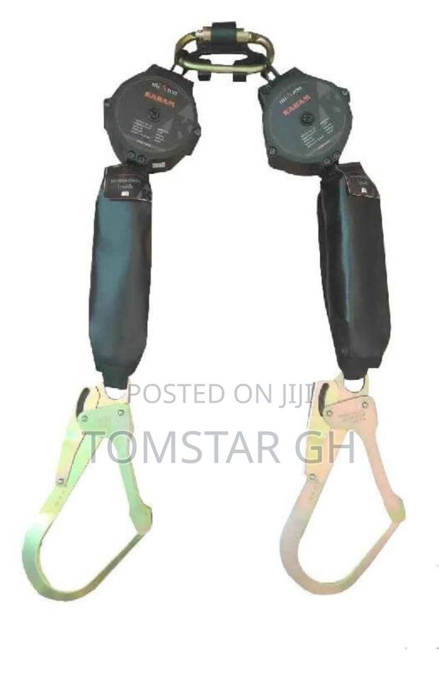 Retractable Double Hook Harness