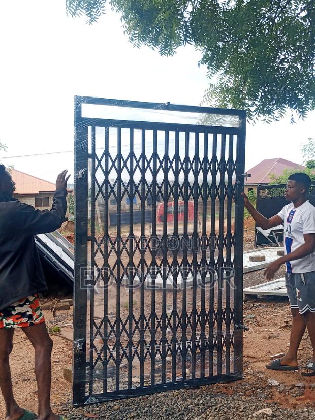 Pasisco Metal Gate photo 2