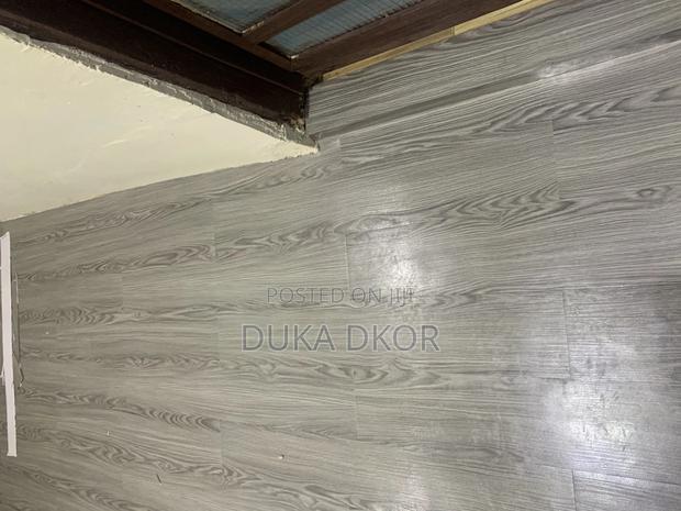 Vinyl PVC Floor and Wall Tile. photo 2