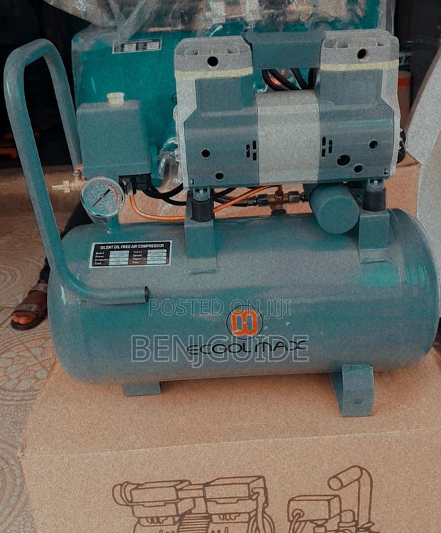 Silent and Oil Free Air Compressor 30L · Photo 4