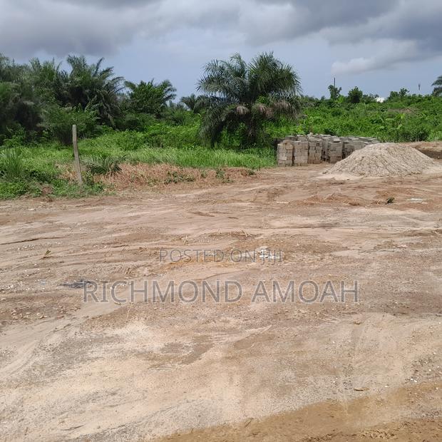 Half Plot for Sale at West Fijia · Photo 2
