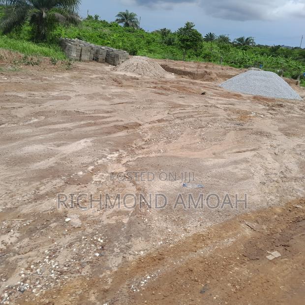 Half Plot for Sale at West Fijia · Photo 3