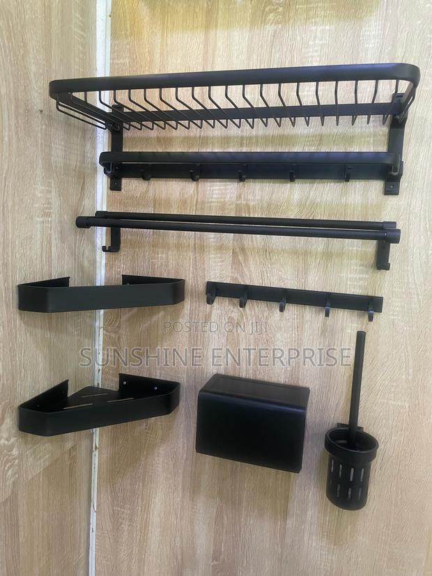 Quality All Black Bathroom Accessories · Photo 3