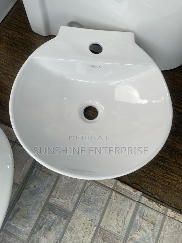 Floating Wash Hand Basin · Photo 3