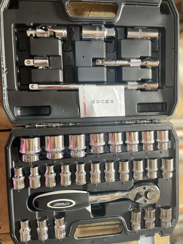 32 Pieces Socket Wrench Set · Photo 4