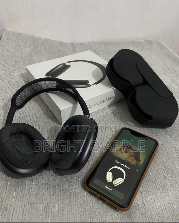 Airpods Max Premium Available · Photo 4