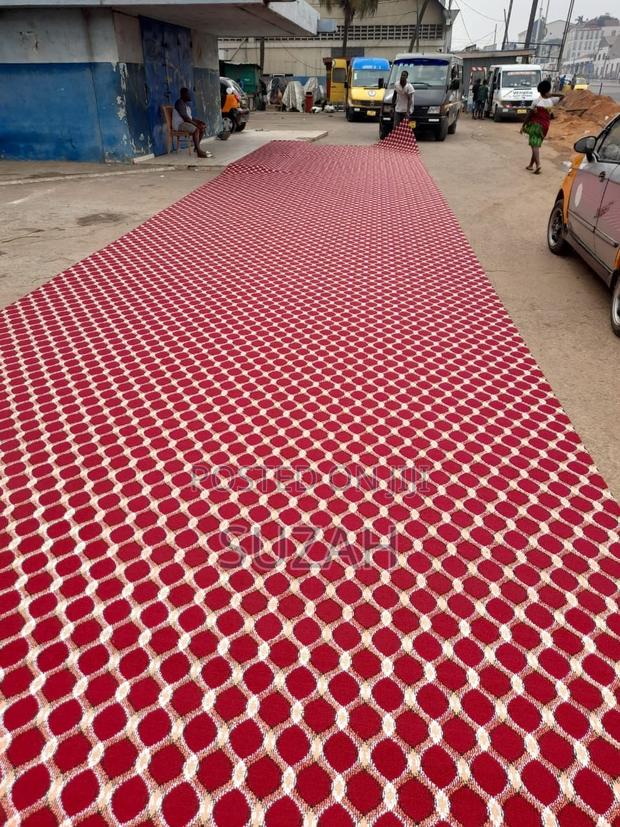Woolen Carpet · Photo 2