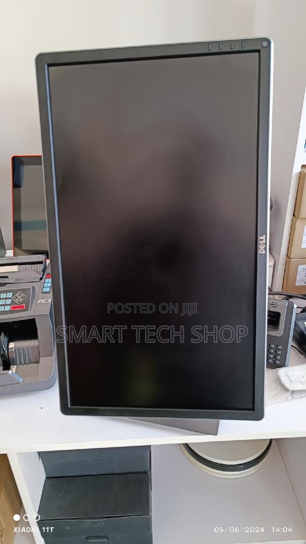 Dell P2414hb 24" FHD Widescreen 1920X1080 LED Mon DP VGA Dvi photo 4