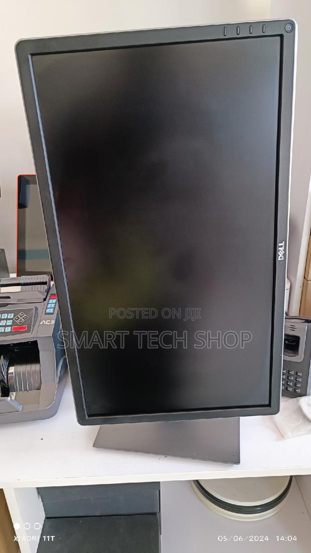 Dell P2414hb 24" FHD Widescreen 1920X1080 LED Mon DP VGA Dvi photo 5