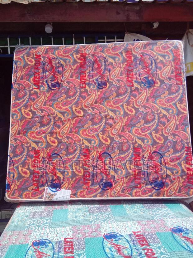 King Size 12" Mattress >High Density