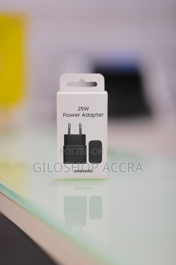 Samsung 25w Pd Adapter Usb-C · Photo 3