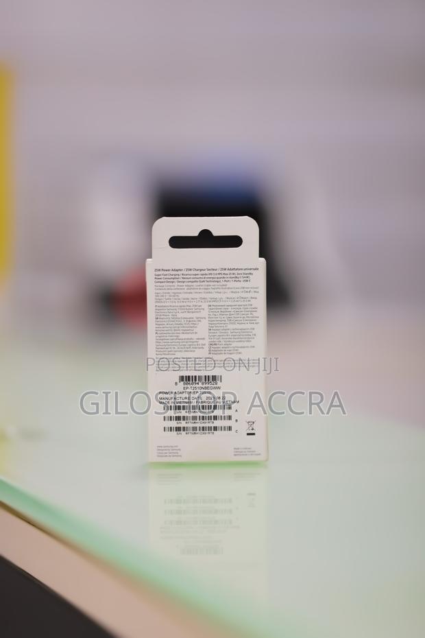 Samsung 25w Pd Adapter Usb-C · Photo 4