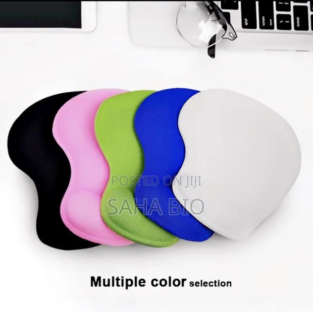 Laptop Mouse Pad · Photo 1