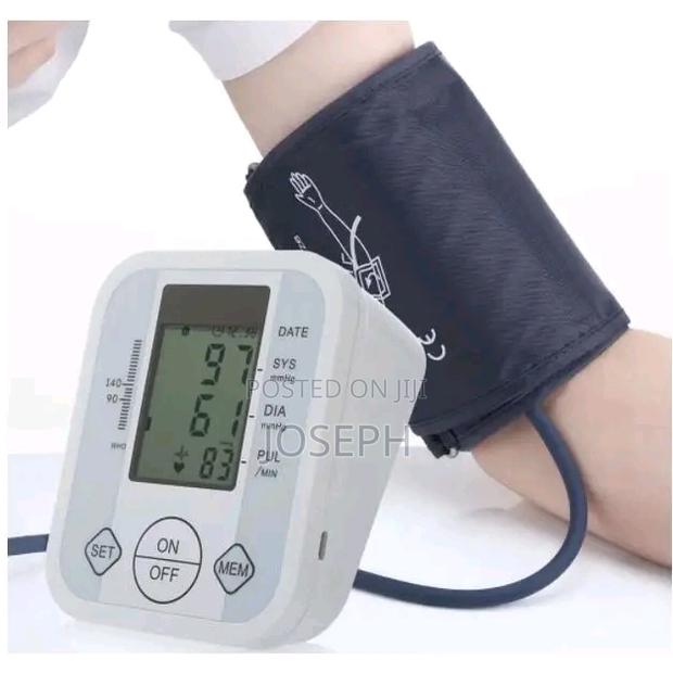 Blood Pressure Monitor · Photo 4