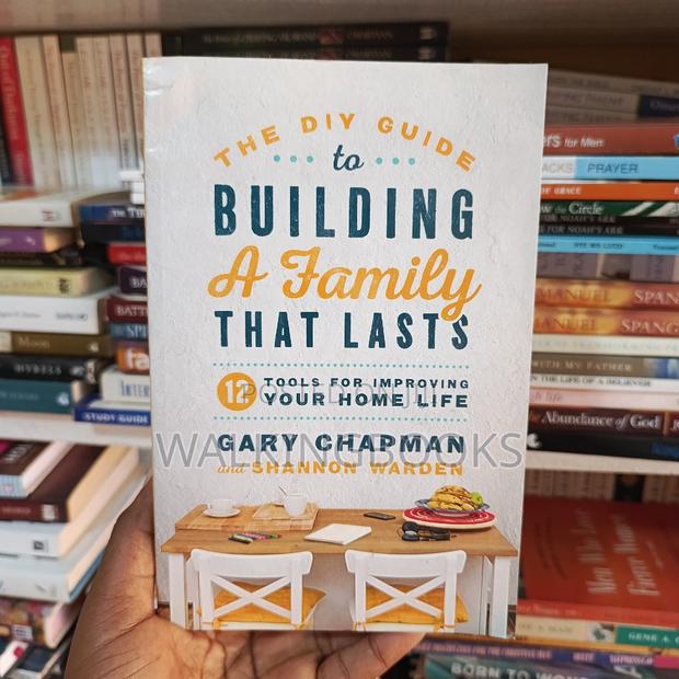 The DIY Guide to Building a Family That Lasts Gary Chapman · Photo 2