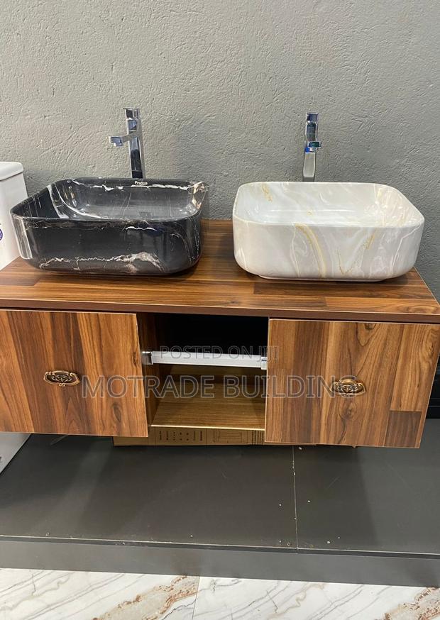 Counter Top Basin With Tap · Photo 2