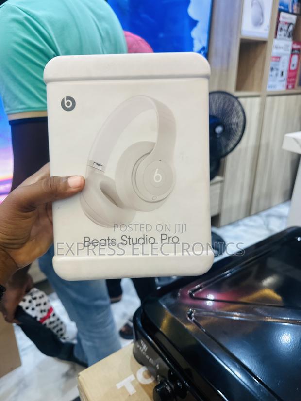 Best Deal on Beats Studio Pro · Photo 2