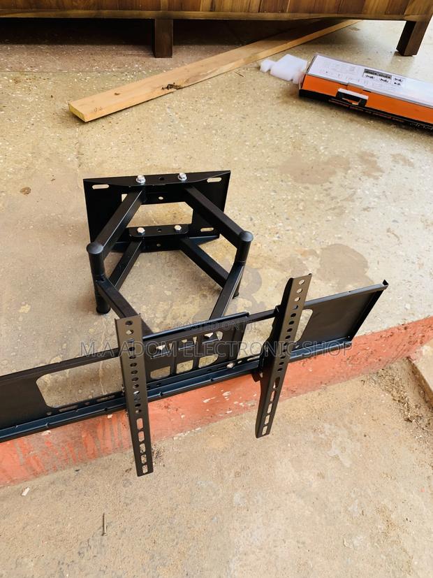 42”-80” Full Motion Adjustable Tv Mount · Photo 2