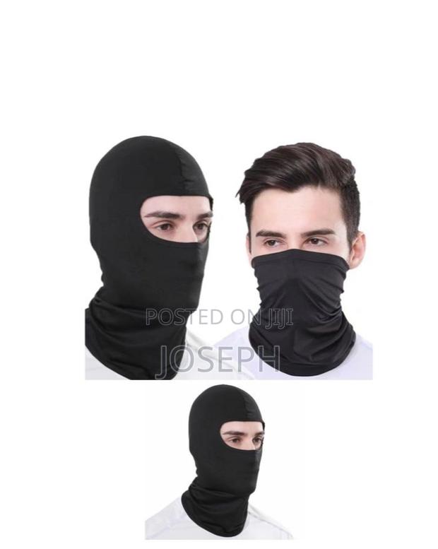 Face Mask Black · Photo 3