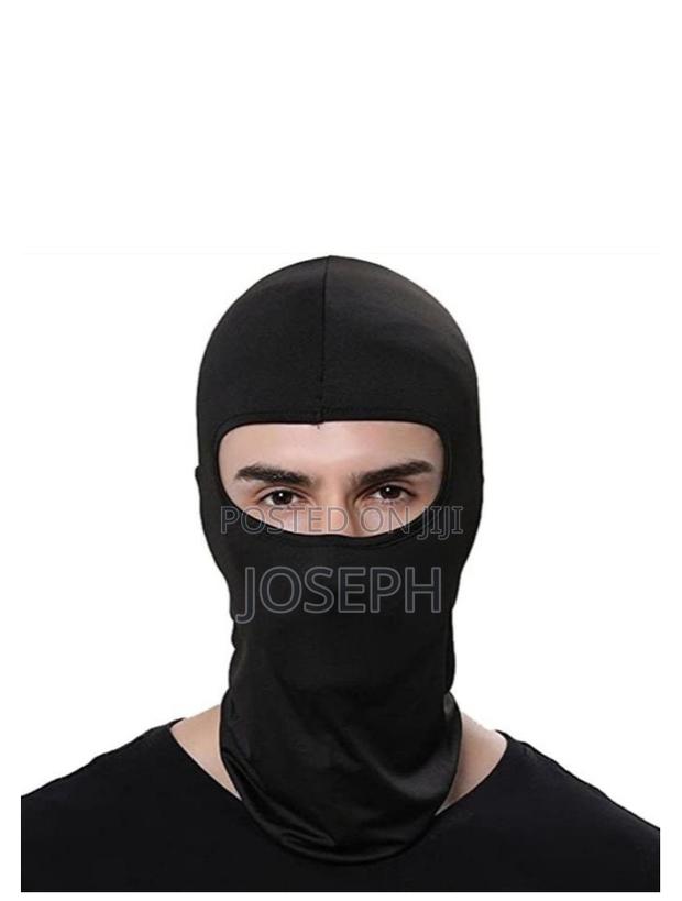 Face Mask Black · Photo 4