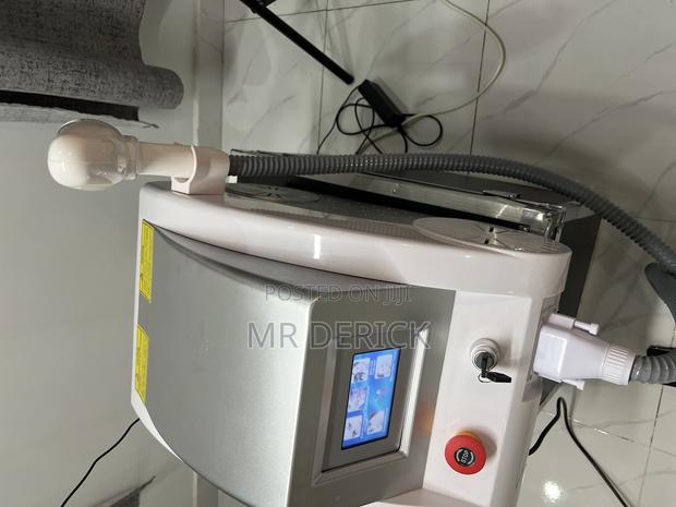Q- Switch Laser Tattoo Removal Machine · Photo 4