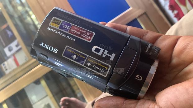 Sony HDR-XR550 Mini Video Camcorder · Photo 4