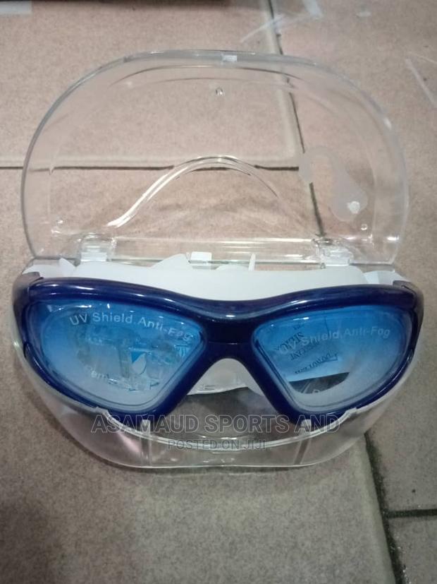 Original Swimming Goggles At Cool Price · Photo 4