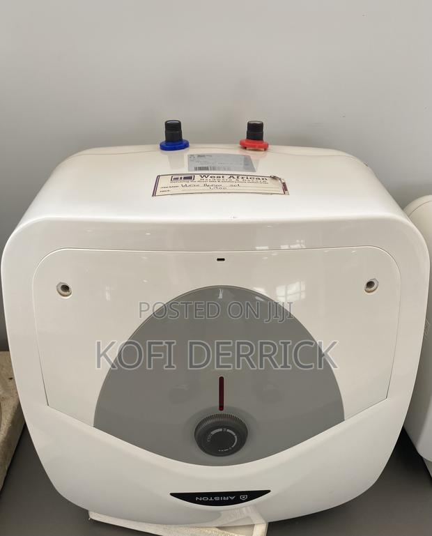Water Heater 30l (Italy) - Ariston Water Heater 30l · Photo 3