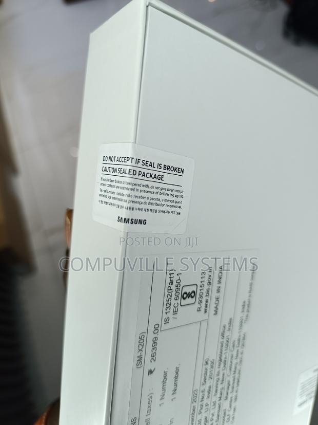 New Samsung Galaxy Tab A8 10.5 2021 32 GB Gray · Photo 2