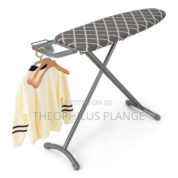Strong Metal Ironing Board · Photo 3