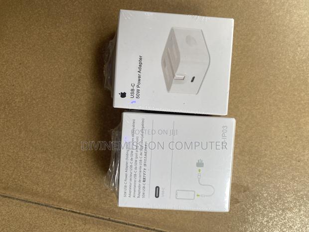 iPhone Type C Head 3 Pin 50w · Photo 4