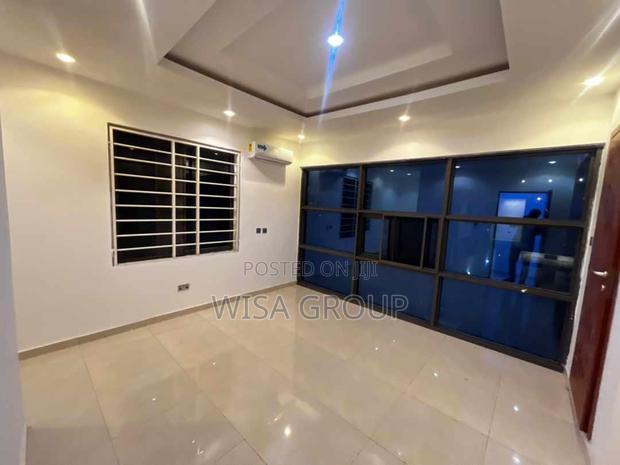 3bdrm Duplex in Wisa Groups, Accra Metropolitan for sale · Photo 4