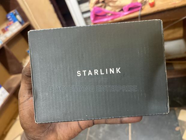Starlink Gen 2 Ethernet Adapter · Photo 4