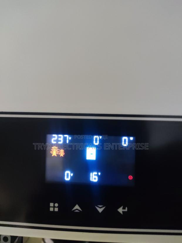 6.2kw Off-Grid Pv Hybrid Inverter photo 2