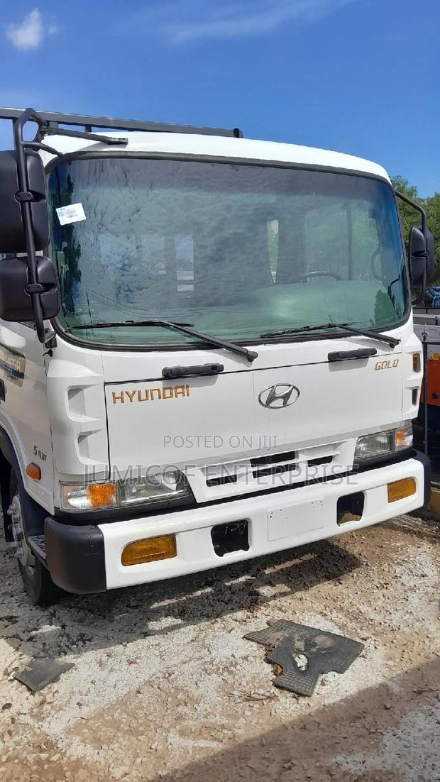 Hyundai 5 Ton Truck