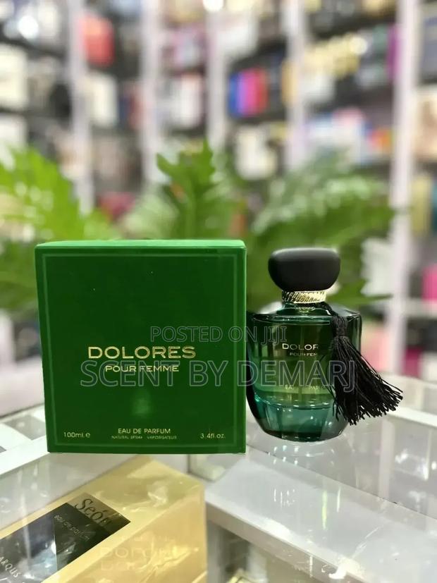 Dolores Perfume image 2